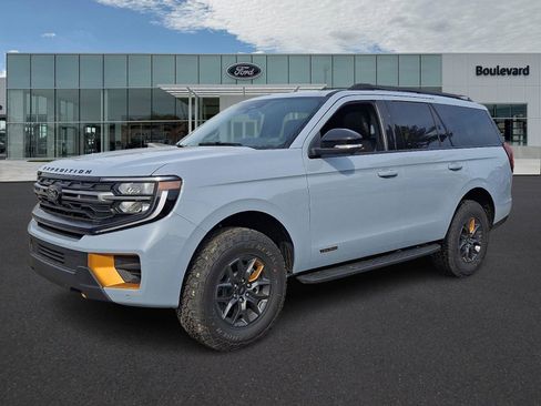 New 2026 Ford Expedition Tremor image 1