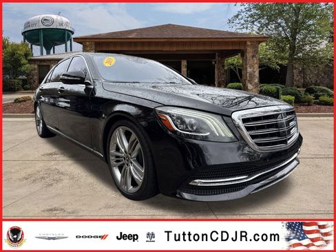 Used 2019 Mercedes-Benz S 560 Sedan image 1