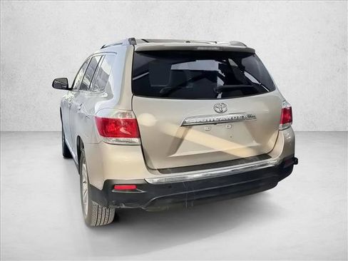 Used 2011 Toyota Highlander Limited image 4