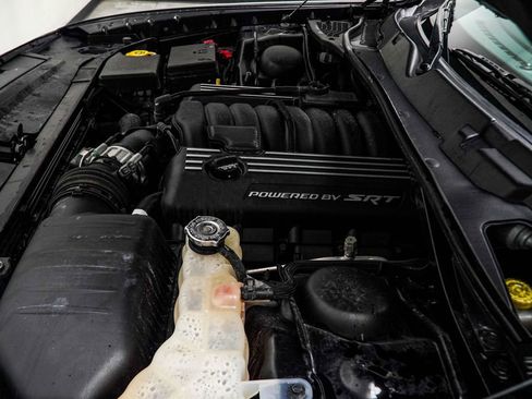 Used 2022 Dodge Challenger R/T Scat Pack RWD image 16