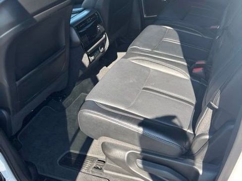 Used 2024 Jeep Wagoneer Series II AWD/4WD image 16