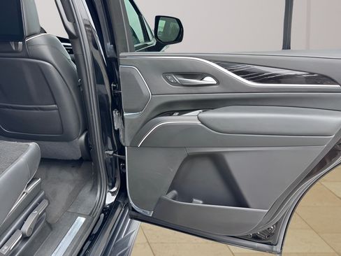 Used 2023 Cadillac Escalade Sport AWD/4WD image 34