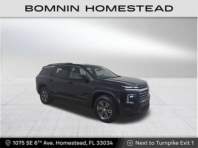 Certified 2025 Chevrolet Traverse LT