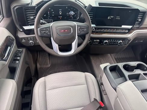 New 2026 GMC Sierra 1500 SLE AWD/4WD image 16