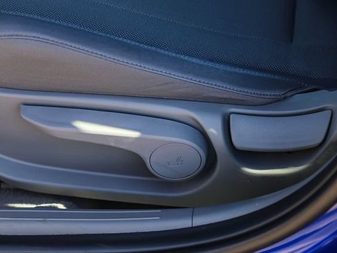 Certified 2023 Hyundai Elantra SE FWD image 24