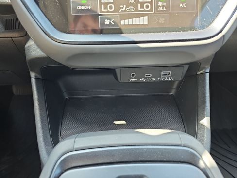 Certified 2026 Subaru Crosstrek 2.5i Premium AWD/4WD image 27