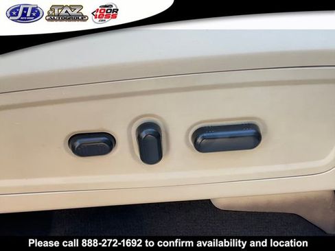 Used 2017 Lincoln Navigator Reserve image 16