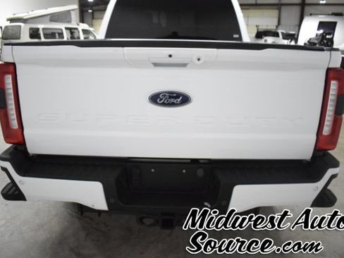 Used 2024 Ford F250 XLT w/ XLT Premium Package AWD/4WD image 4