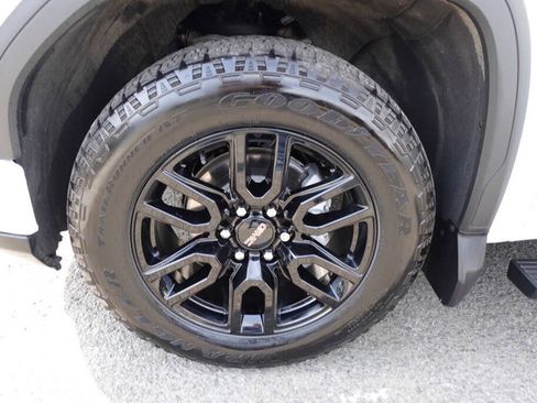 Used 2023 GMC Sierra 1500 Pro w/ Graphite Edition AWD/4WD image 55