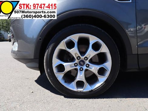 Used 2015 Ford Escape Titanium w/ Equipment Group 301A AWD/4WD image 25