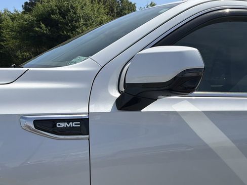 Used 2022 GMC Yukon Denali RWD image 35