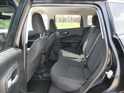 Used 2019 Jeep Compass Sport AWD/4WD image 25