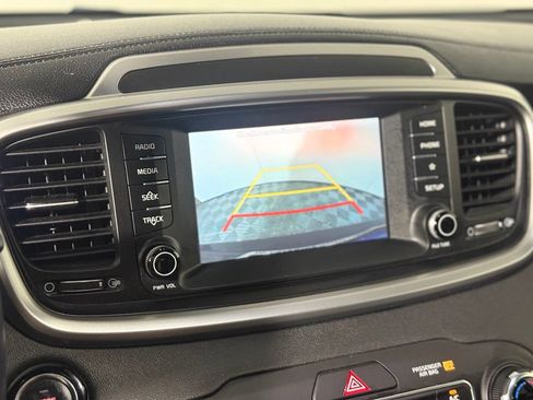 Used 2020 Kia Sorento EX AWD/4WD image 15