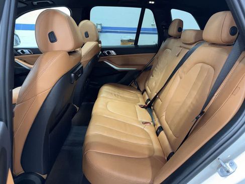 Used 2022 BMW X5 xDrive45e w/ Climate Comfort Package image 17