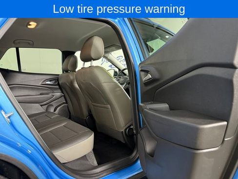 Used 2025 Chevrolet Trax ACTIV FWD image 18