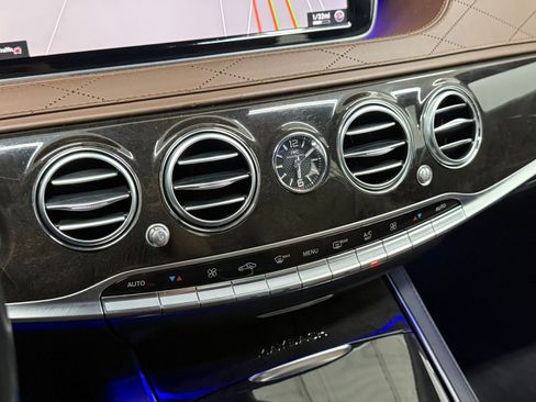 Used 2017 Mercedes-Benz Maybach S 550 4MATIC image 21