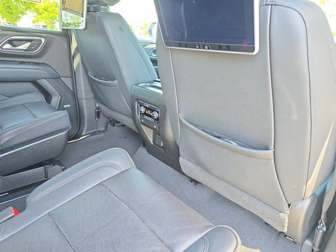Used 2023 Chevrolet Tahoe High Country AWD/4WD image 11