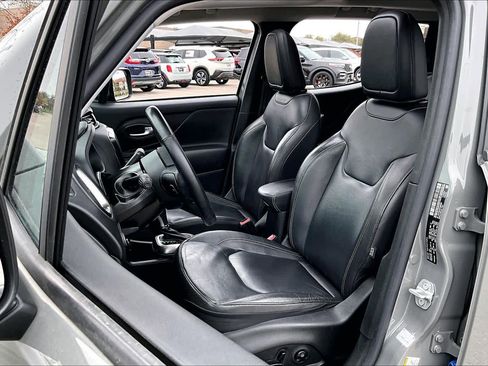 Used 2020 Jeep Renegade Limited w/ Advanced Technology Group image 8