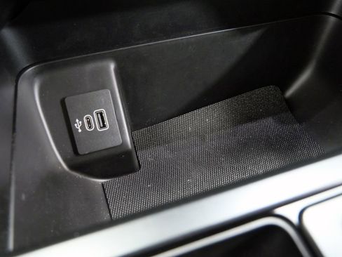 Used 2025 Ford F150 XLT w/ Equipment Group 301A Standard AWD/4WD image 27