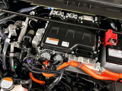 Used 2023 Lexus RZ 450e Premium image 31