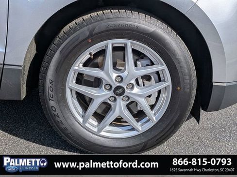 Used 2024 Ford Edge SEL image 11