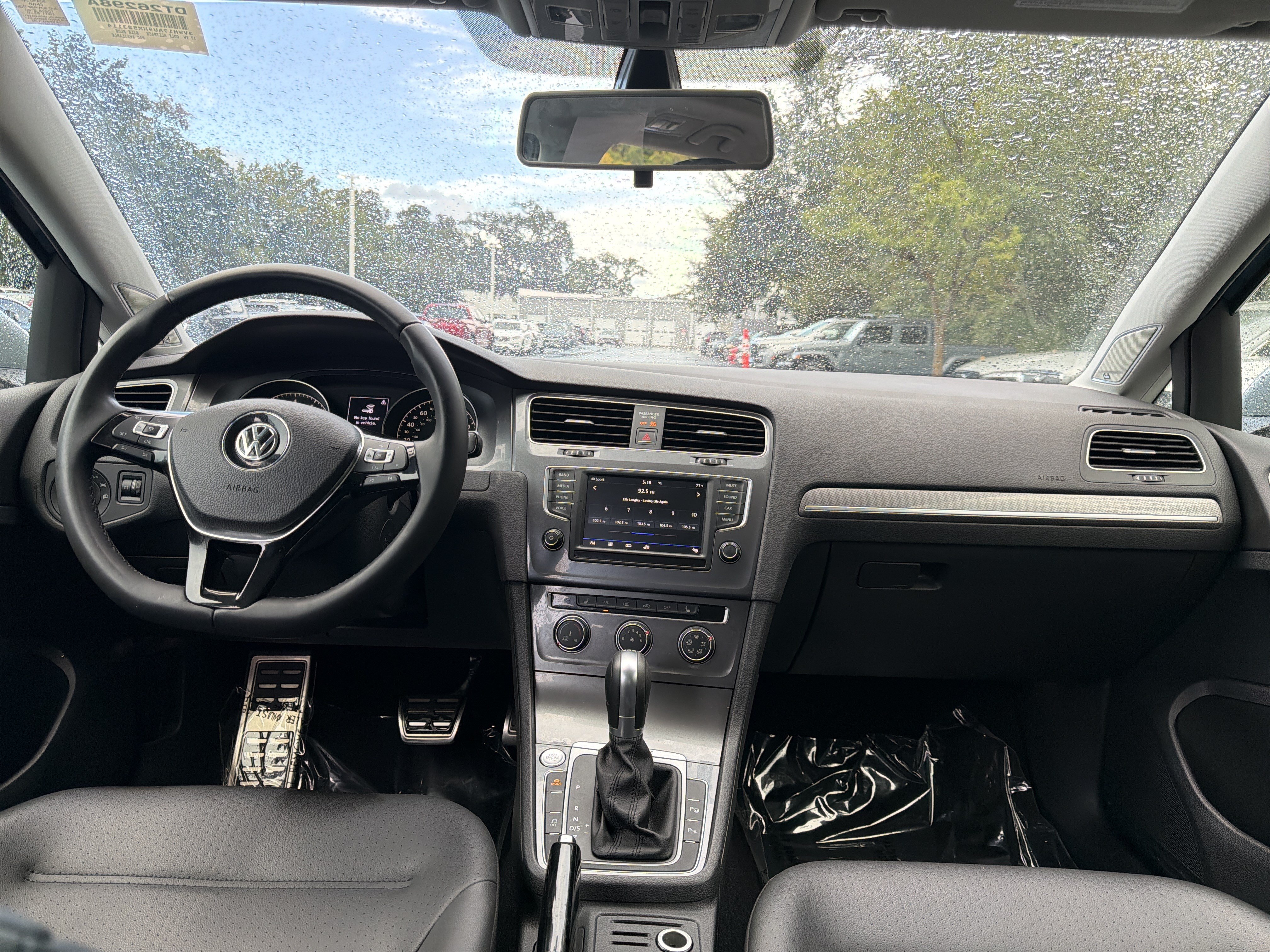 Used 2017 Volkswagen Golf Alltrack AWD/4WD image 30
