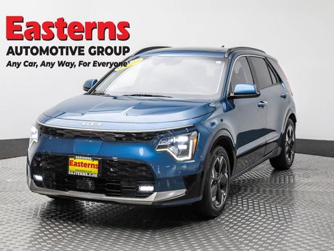 Used 2023 Kia Niro Wave w/ Wave Preserve Package image 1
