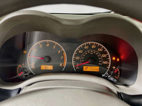 Used 2010 Toyota Corolla LE FWD image 22