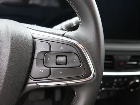 Used 2025 Buick Encore GX Preferred image 16