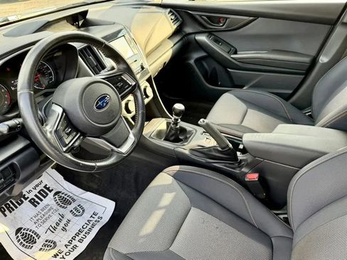 Used 2019 Subaru Crosstrek 2.0i Premium AWD/4WD image 2
