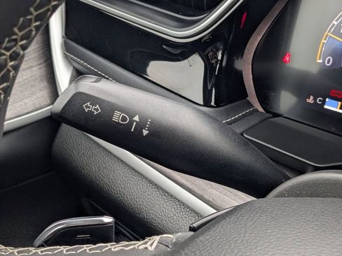 Used 2024 Jeep Grand Cherokee Limited w/ Luxury Tech Group II image 27