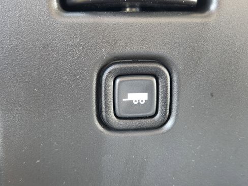 New 2025 Chevrolet Express 3500 w/ Power Convenience Package image 21