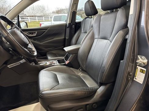 Used 2020 Subaru Forester Touring image 3