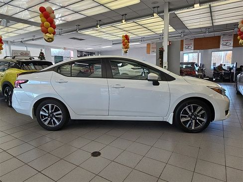 New 2025 Nissan Versa SV w/ Trunk Package image 4