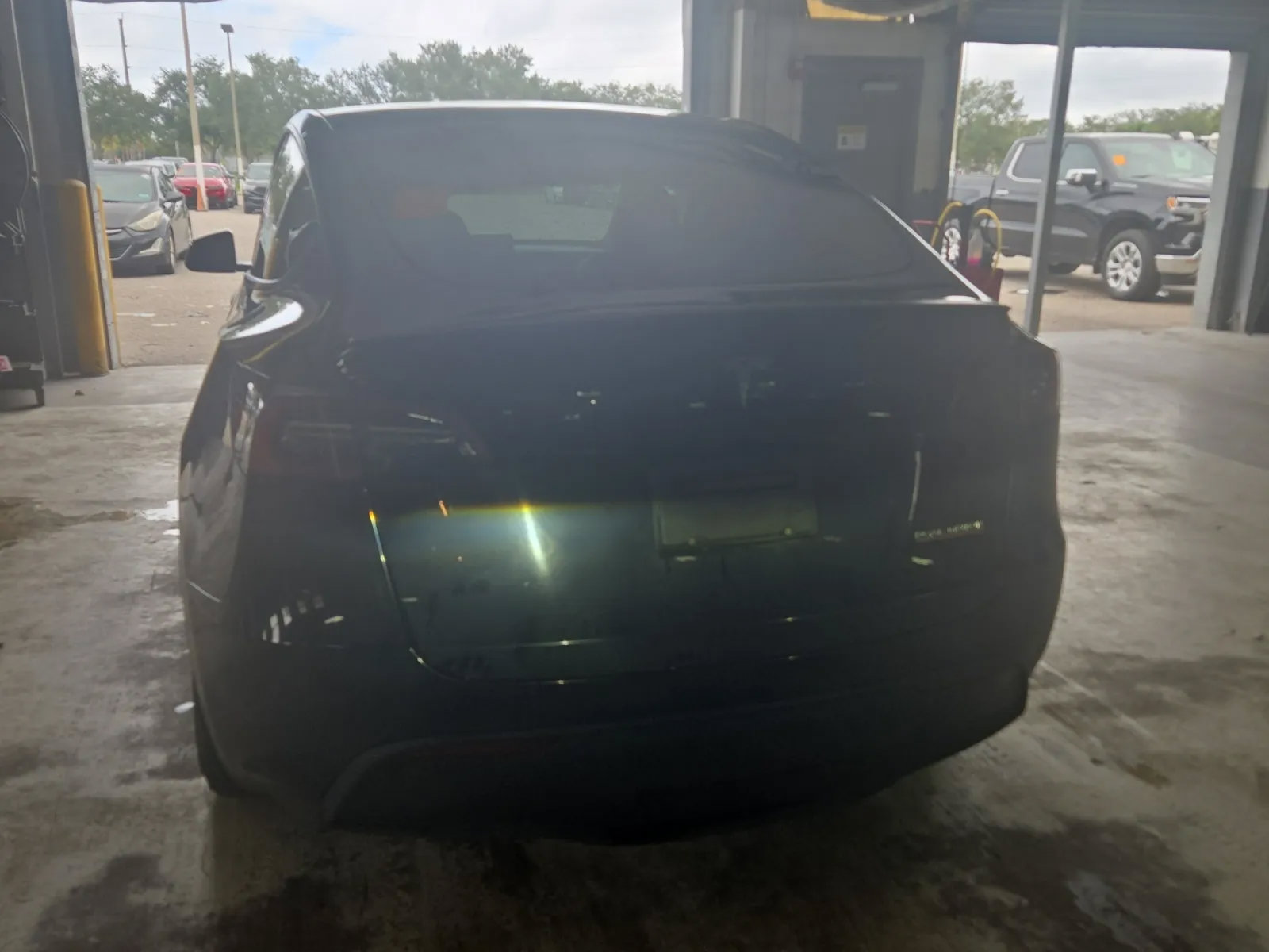 Used 2023 Tesla Model Y Performance AWD/4WD image 9