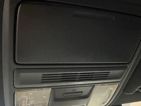 Used 2018 Honda Accord Sport image 17