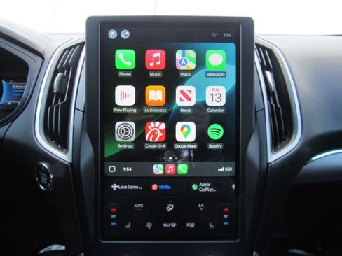 Used 2022 Ford Edge SEL w/ Sport Appearance Package image 9