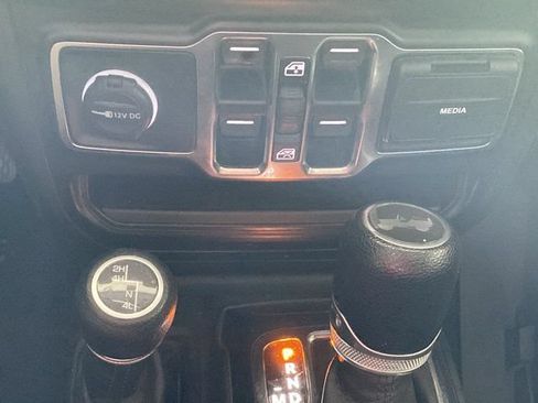 Used 2021 Jeep Wrangler Unlimited Sport AWD/4WD image 22