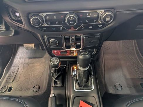 Used 2024 Jeep Wrangler Unlimited Rubicon 4xe image 20