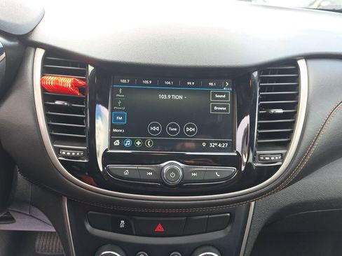 Used 2019 Chevrolet Trax LS FWD image 17
