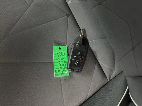 Used 2025 Volkswagen Jetta Sport FWD image 29