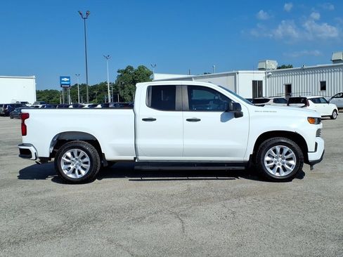 Used 2022 Chevrolet Silverado 1500 Custom w/ Safety Confidence Package RWD image 8