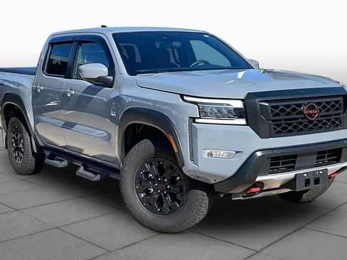 Used 2024 Nissan Frontier PRO-4X w/ Off-Road Protection Package AWD/4WD image 2