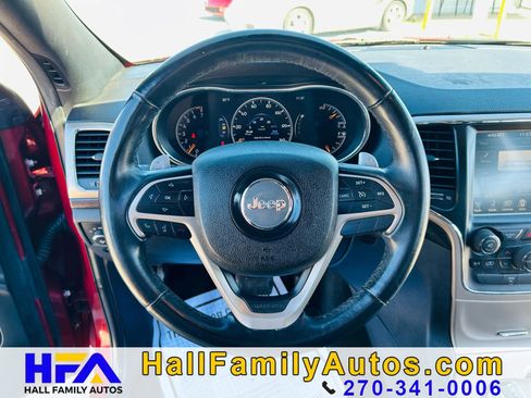 Used 2014 Jeep Grand Cherokee Laredo w/ 18" Wheel & 8.4" Radio Group AWD/4WD image 22