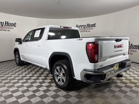 Used 2023 GMC Sierra 1500 SLE AWD/4WD image 6