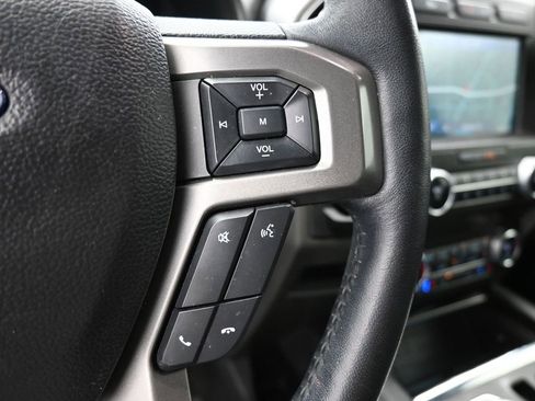 Used 2021 Ford Expedition XLT image 7