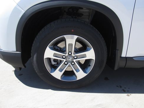 New 2025 Honda Pilot EX-L image 3