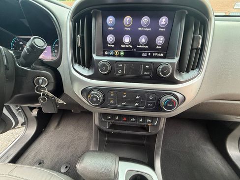 Used 2020 Chevrolet Colorado LT w/ Safety Package RWD image 26