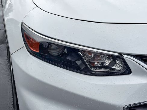Used 2018 Chevrolet Malibu LT image 7