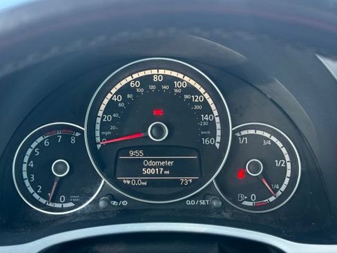 Used 2013 Volkswagen Beetle 2.0T FWD image 28